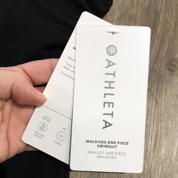 NWT - ATHLETA Maldives one piece swimsuit - Picture 3 of 9